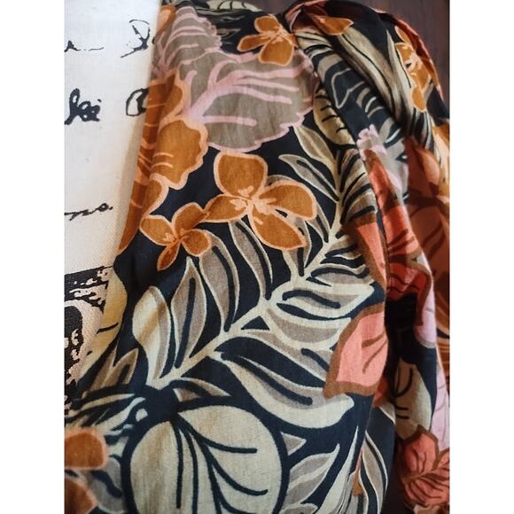 Fray Fall Orange Black Women’s Small Wrap Top Blouse Puff 3/4 Sleeve Lightweight - Picture 3 of 8
